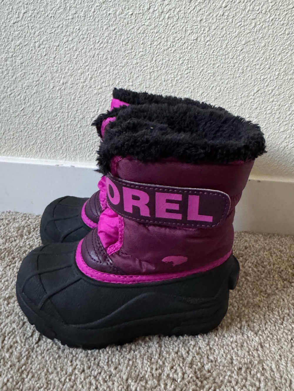 Sorel Kids Pink & Black Snow Boots